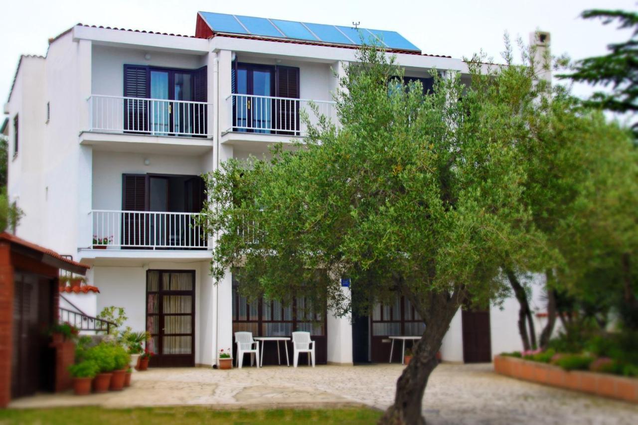 Rooms Amfora Krk Town Bagian luar foto